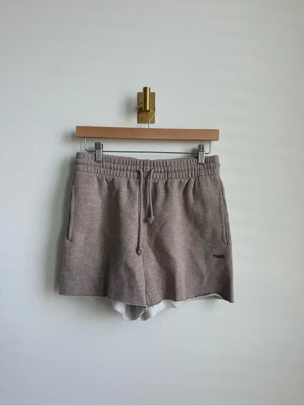 Aritzia TNA Cozy Fleece Boyfriend Sweat Shorts Tan Sweatfleece Size Small - Image 2