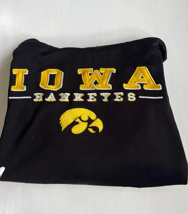 university of iowa sweatshirt - Image 2