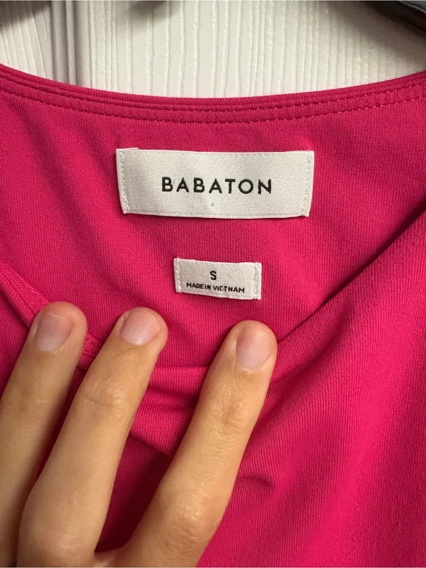Babaton Aritzia Contour Bodysuit Hot Pink Size Small - Image 2