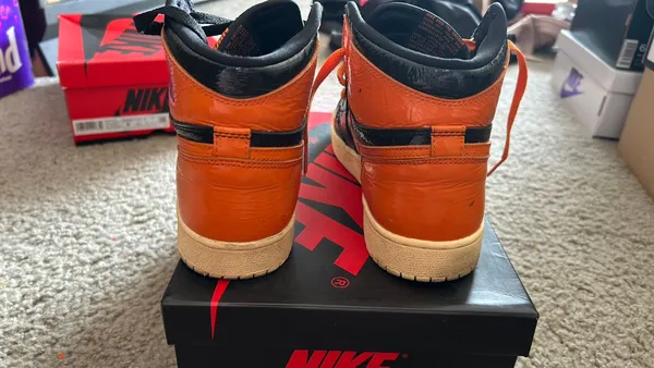 Air Jordan 1 - Image 7