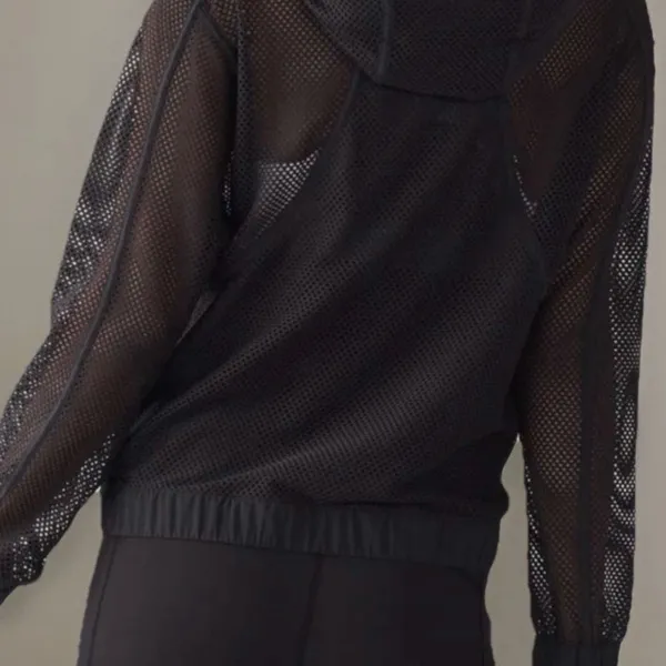 Lululemon mesh on mesh jacket black full zip hooded size 4 - Image 3