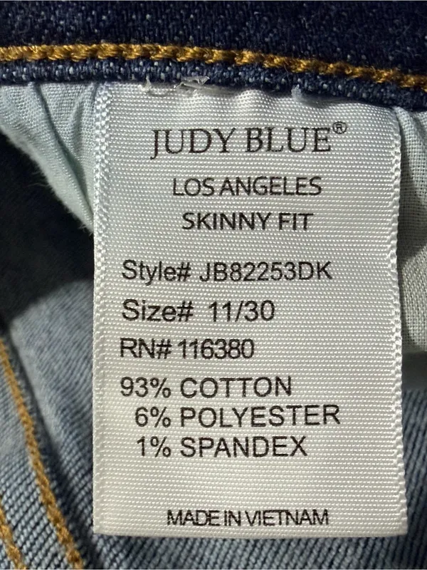 Judy Blue high rise dark wash skinny jeans size 11/30 - Image 9