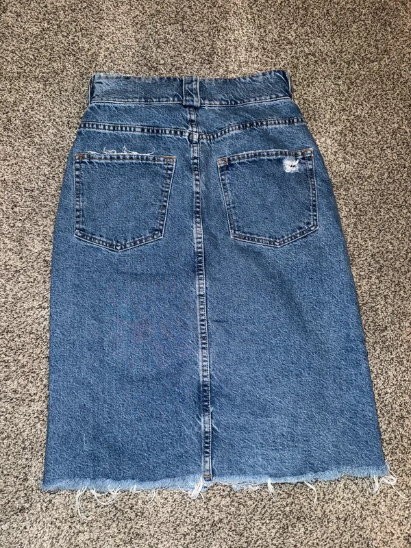 Bershka Denim Distressed Raw Hem Front Split Midi Jean Skirt Size USA 02 - Image 4