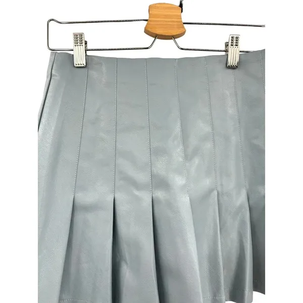 Aureum Sky Blue Vegan Leather Pleated Skirt Size‎ Small - Image 4