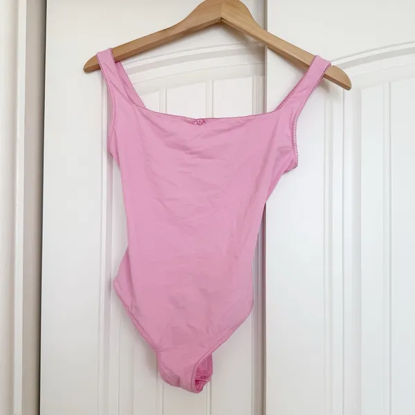 SKIMS Light Pink Bubblegum Picot Bodysuit - Image 3