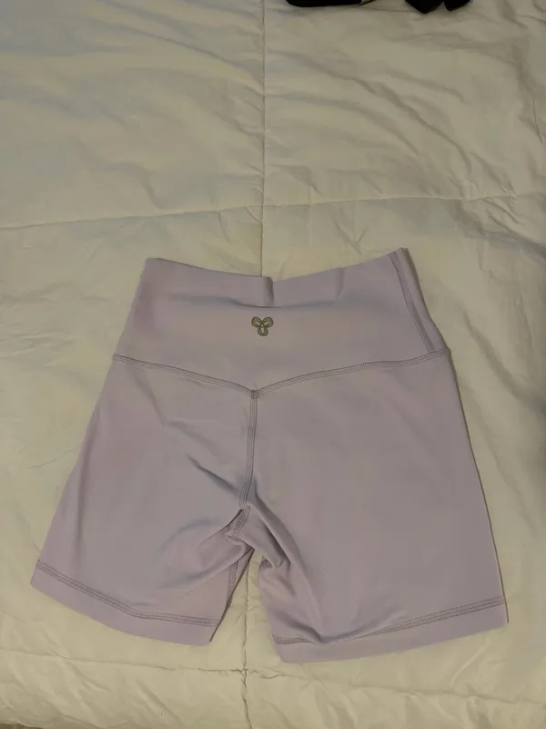Aritzia Butter TNA Shorts - Image 2