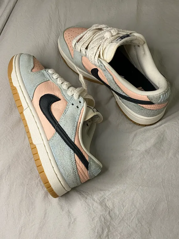 Nike Dunk Low women sneakers shoes size 6.5 - Image 5