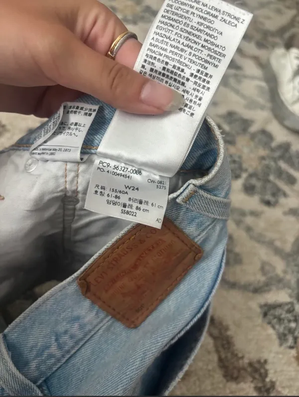 Levi’s 501 Shorts - Image 3