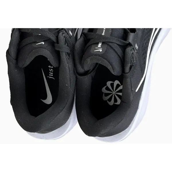 NWOT Women's Sz 6.5 Nike Quest 6 Black White FD6034-D01 Running Shoes - Image 5