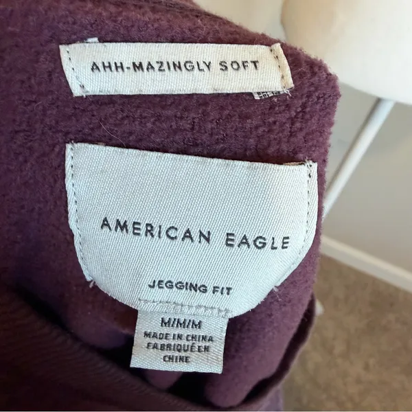 American Eagle Maroon Leopard Print super soft oversized Sweatshirt Size M - Image 8