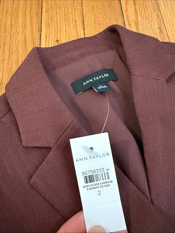 NWT Ann Taylor Deep brown/burgundy fall Thanksgiving single button blazer linen - Image 2