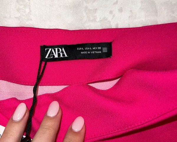 ZARA hot pink mini skirt - Image 4