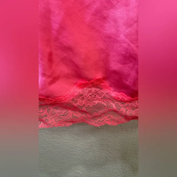 Victoria's‎ Secret Y2K Vintage Neon Pink Satin Lace Top Size M - Image 3