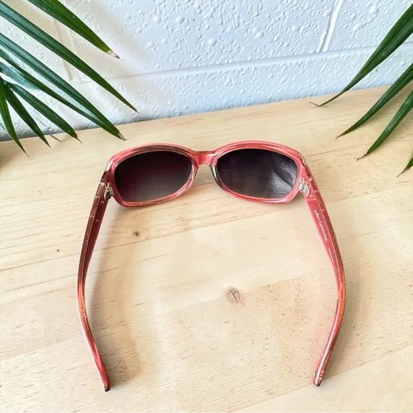 Juicy Couture Oversized Two-Tone Sunglasses Designer Fashion - Image 3