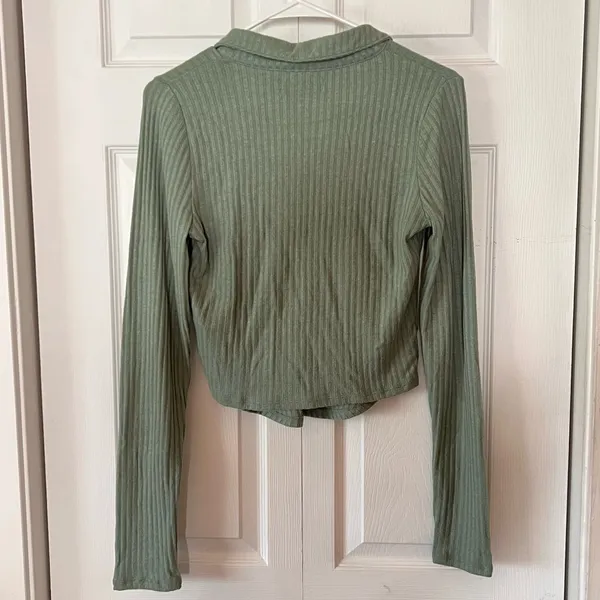 Hollister Ribbed Collar Neck Top - Image 2
