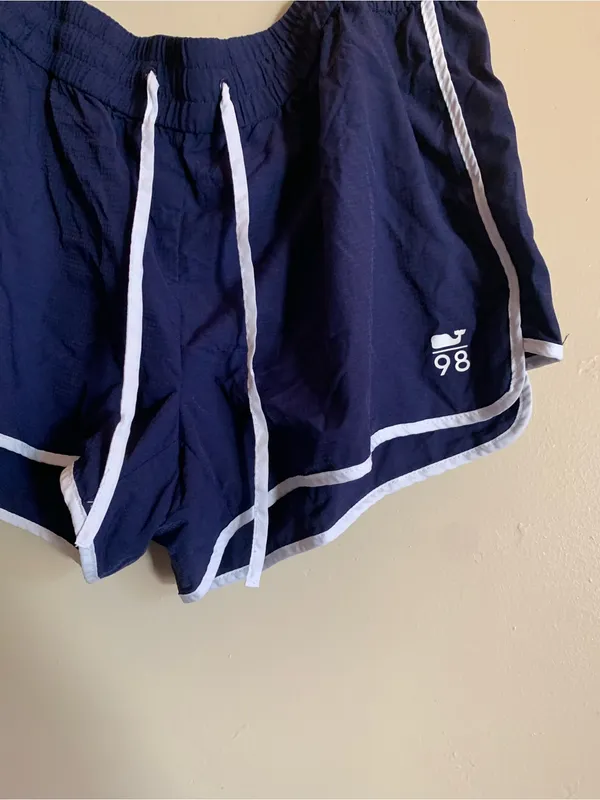 Vineyard Vines Navy Athletic Shorts with White Trim Women Size Large Shorts - Image 2