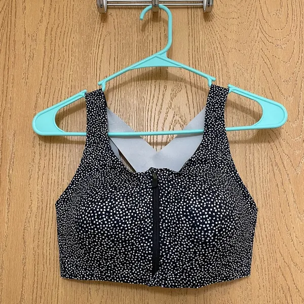 Lululemon Enlite Front-Zip Sports Bra - Image 2