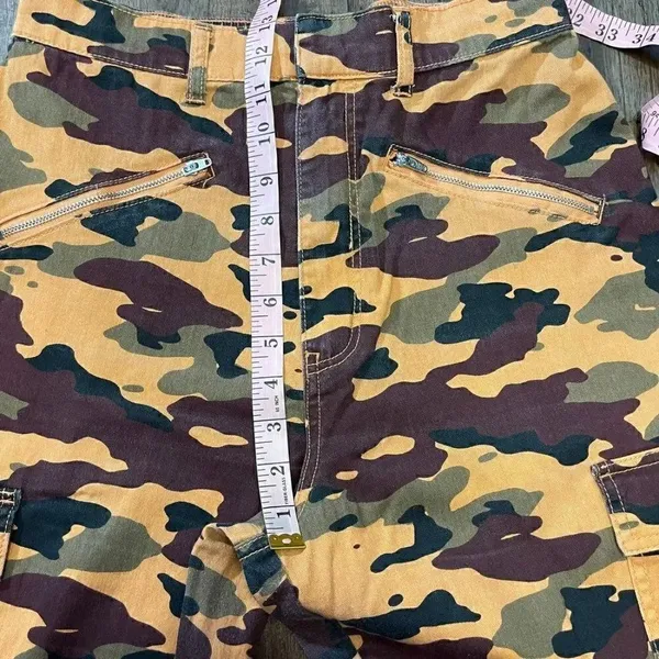 Loose Zip Camo Jeans - Image 8