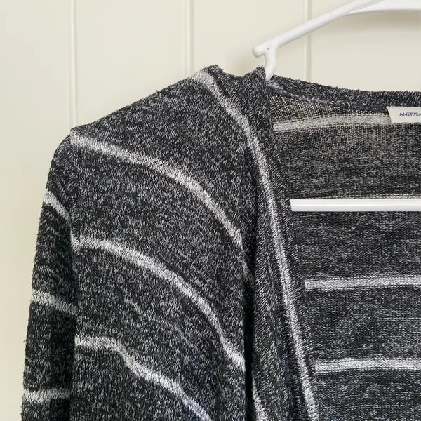 EUC | American‎ Eagle Outfitters women’s long soft knit cardigan — small - Image 3