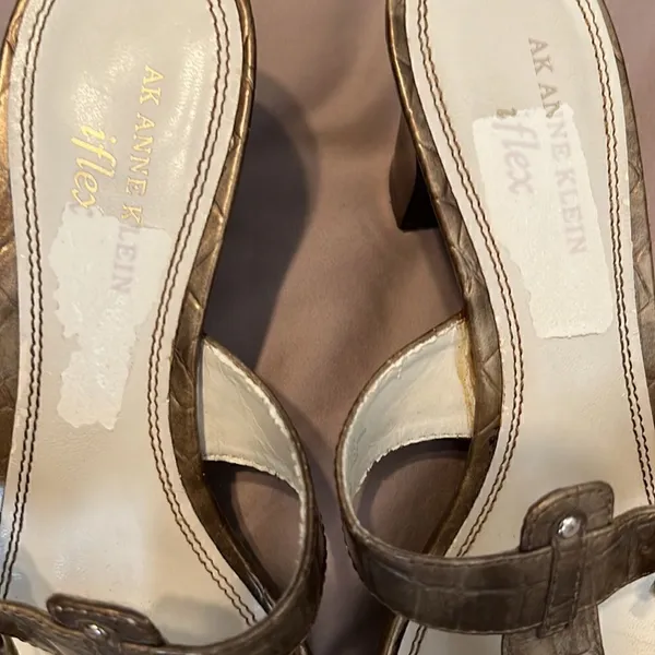 Anne Klein Halen size 9.5 gold buckle sandals some signs of wear - Image 16