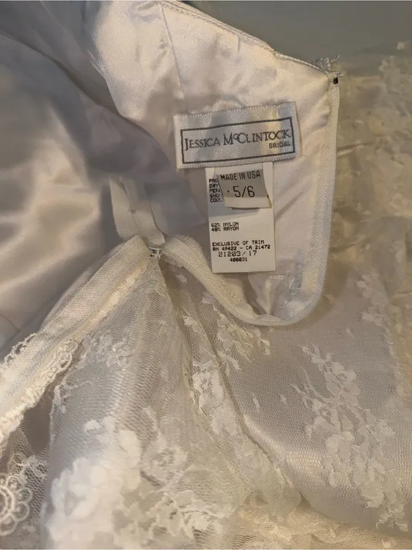 Fabulous Vintage 90s Jessica McClintock Handkerchief Hem Lace Wedding Dress - Image 9