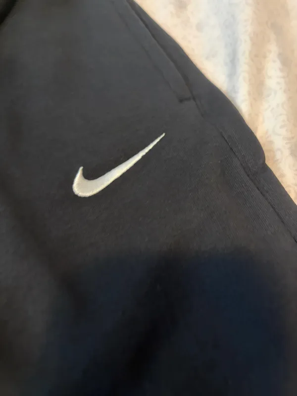 BNWT Nike men’s black training joggers - Image 4