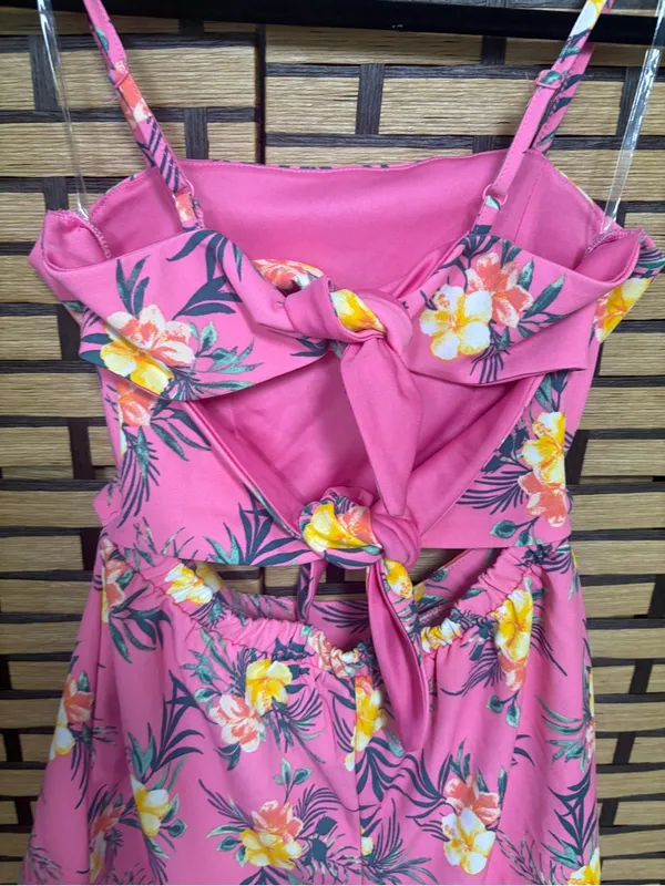 Madden nyc pink cutout romper size medium - Image 6