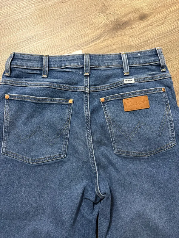 Wrangler Wanderer High-Rise Flare - Image 3
