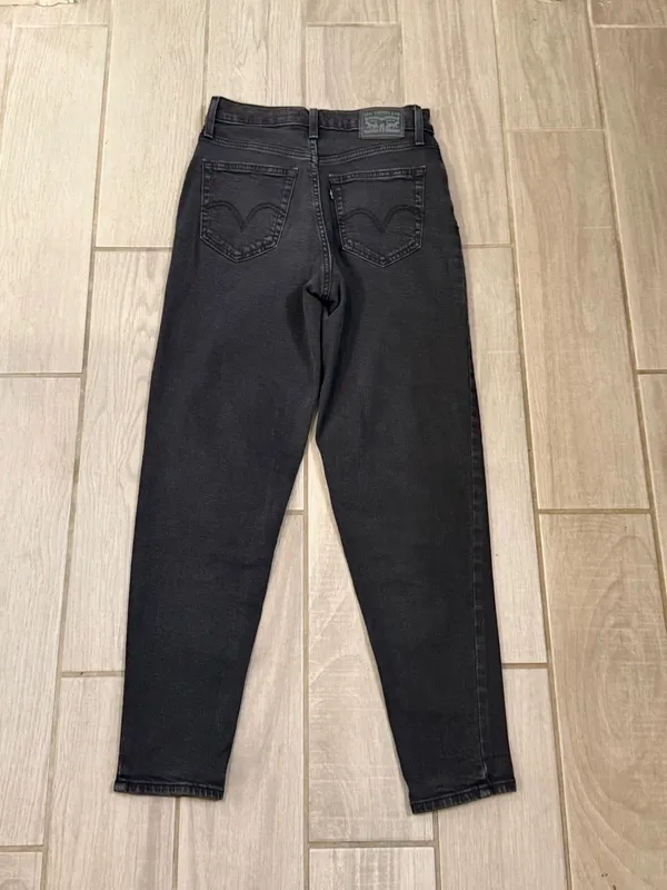 Levi's High-Rise Washed Black Mom Jeans - Image 6