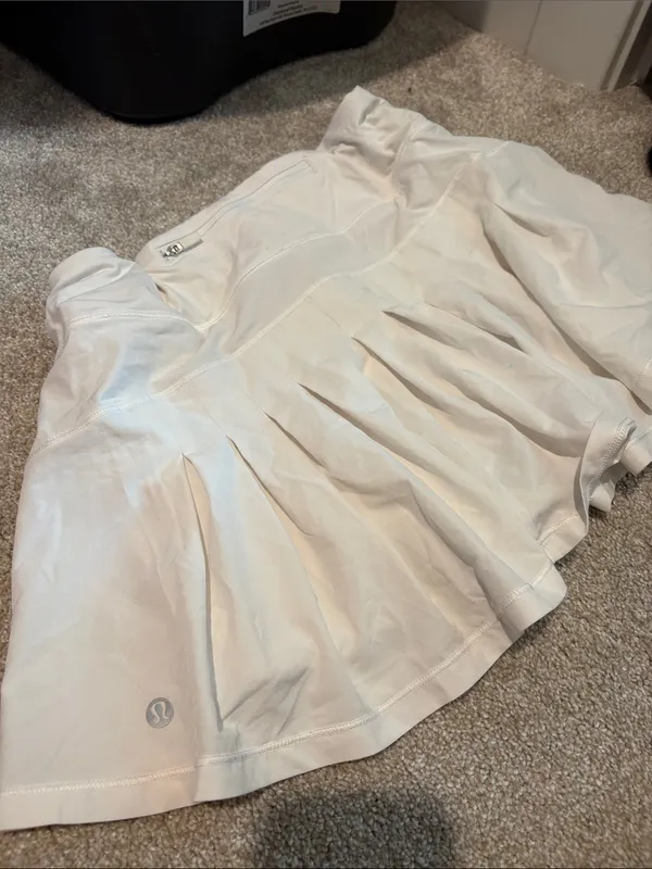 Lululemon white Performance athletic skirt Skort Active Skirt size 8 - Image 3