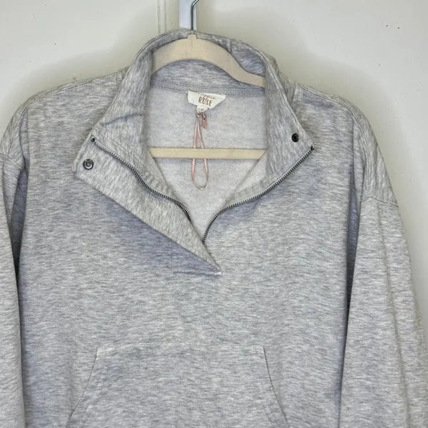 Hippie Rose Heather Gray Quarter Snap Mock Neck Sweatshirt‎ Medium Athleisure - Image 7