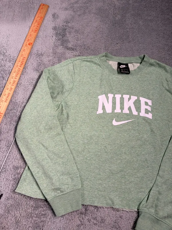 Nike Green Crewneck Sweatshirt large logo swoosh - Image 2