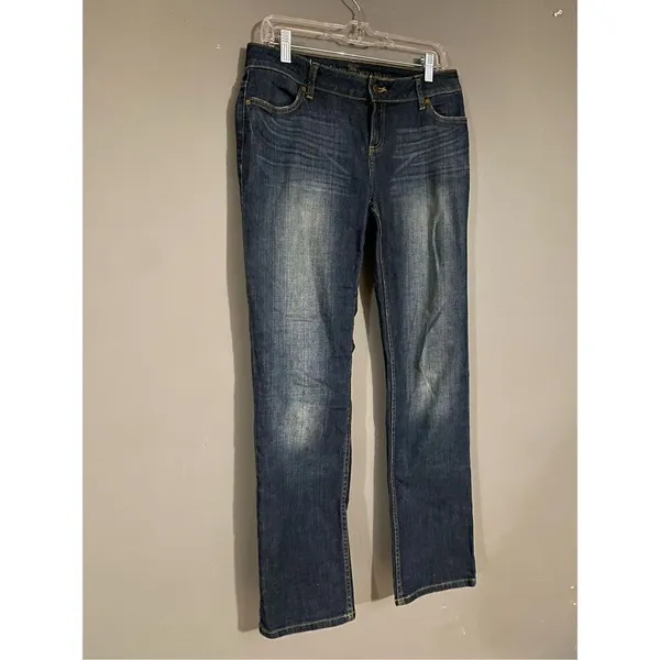 Simply Vera Vera Wang Medium Wash Straight Leg Jeans Size 4 NWOT - Image 2