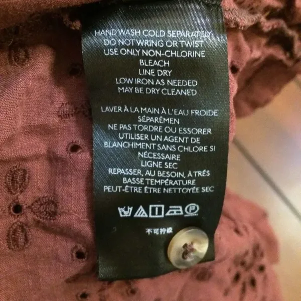 Anthropologie eyelit blouse medium - Image 8