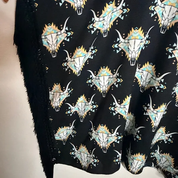 Ariat Poncho Sz L Black Steer Skull Geometric Fringe Western Festival Top‎ - Image 5