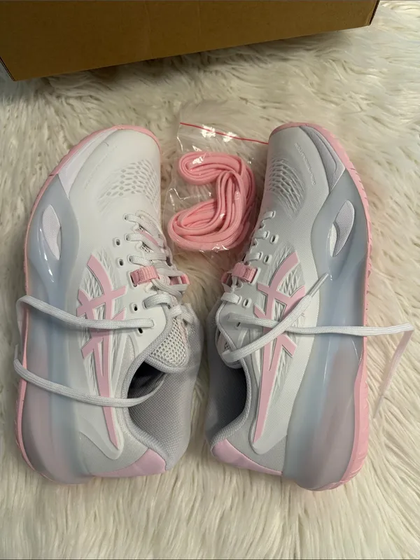 ASICS Women's White and Pink Athletic Running Shoes size 9.5 brand new with box - Image 8