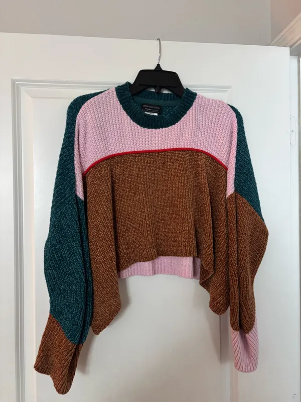 Urban Outfitters Sweater Crewneck - Image 2