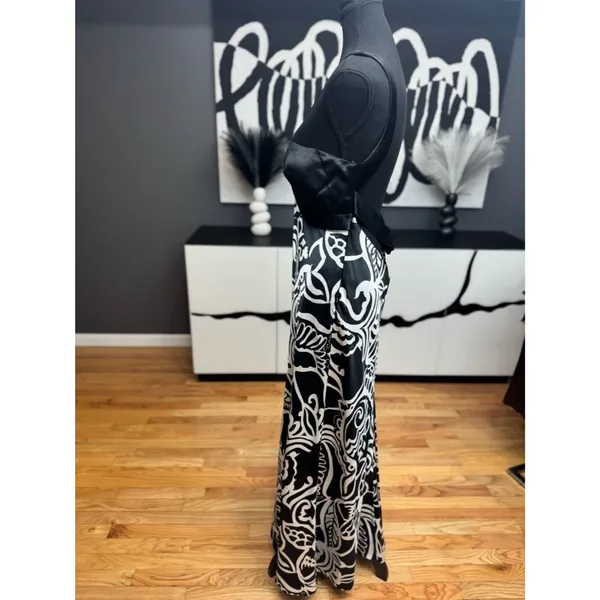 Betsy & Adam Black White Floral Halter Maxi Dress Women's Size 14 EUC Formal - Image 5