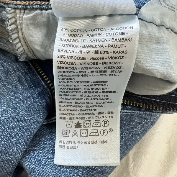 Levi's Women's Straight Leg Jeans‎ in Blue Size 10 - Image 11