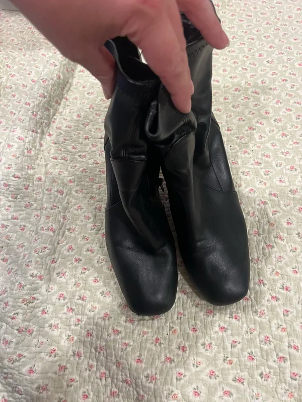 Pointed Black Block-Heel Ankle Boots - Sleek Women's Booties - Image 3