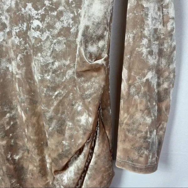 Lulu's Champagne Velvet Long Sleeve Mini Dress‎ L - Image 5