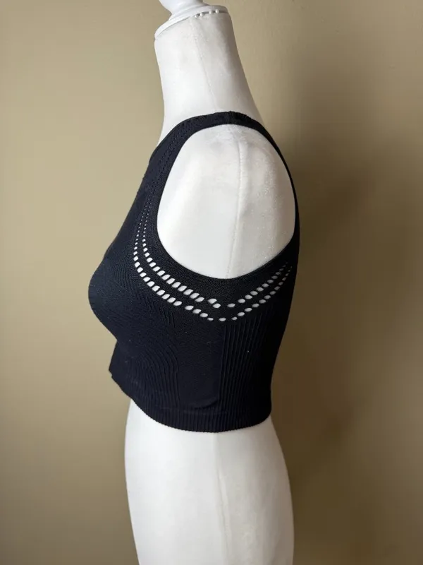 By ANTHROPOLOGIE Black Sheer Ribbed Seamless Tank Top Cropped Black Size M/L - Image 3