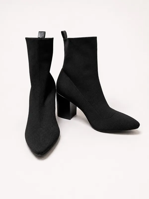 ✴️ STEVE MADDEN | Mairi Sock Boots – Women's Size 9 with Block Heel✴️ - Image 5