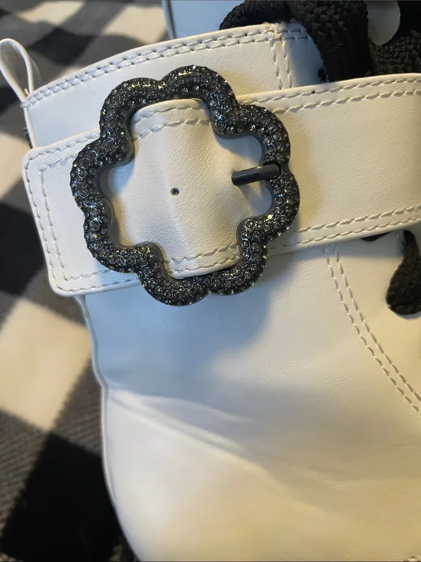 Sam & Libby White Combat Boots with Black Laces and Buckle - Image 2