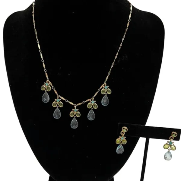 Light Blue Green Teardrop Crystal Necklace Earring Gold Tone Set 2028 Brand - Image 2