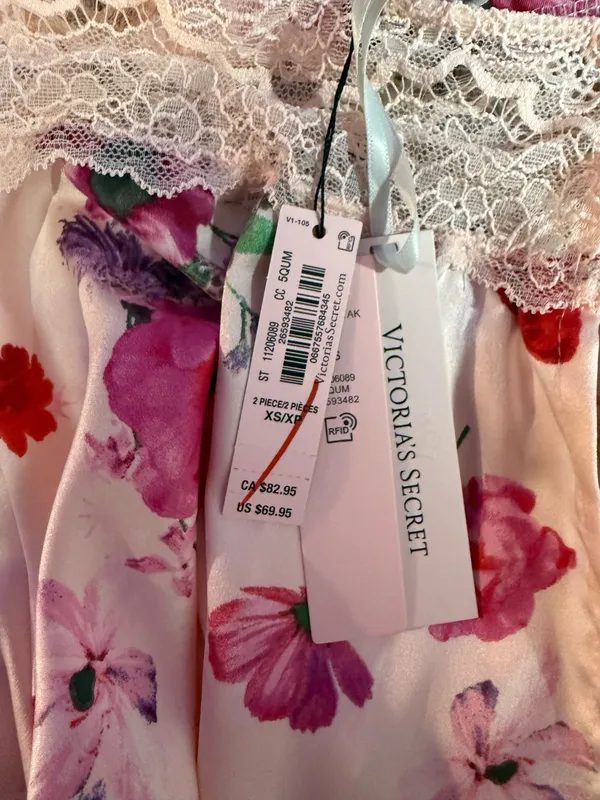 Victoria's Secret Set - Image 2