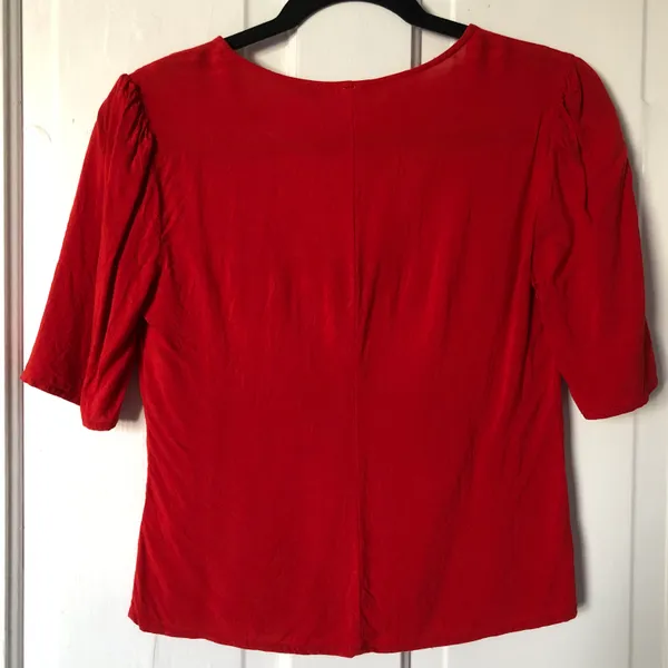 BP Red Top - Image 3