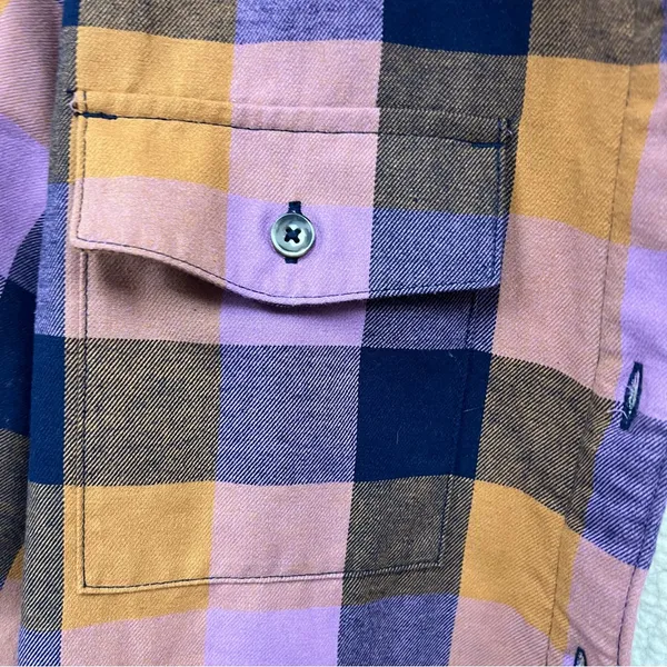 NWT Natural Reflections M button down Flannel long sleeve Shirt shacket Sherpa - Image 12