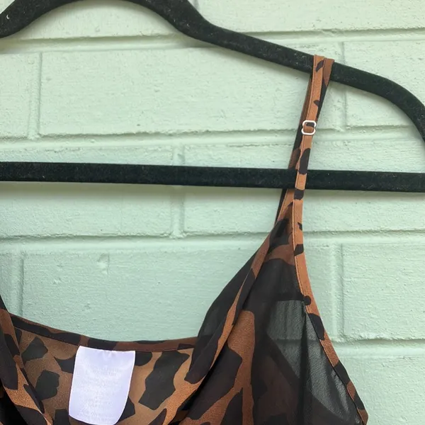Giraffe print slip dress woman’s size small - Image 4