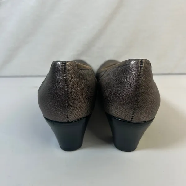 Munro American Odette Dark Brown Black Suede Low Heel Pumps Shoes Womens 8.5 M‎ - Image 13